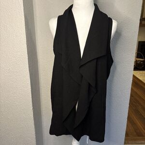 Vintage EMMELLE Black Sleeveless Open Blazer  Size Small - Made In The USA